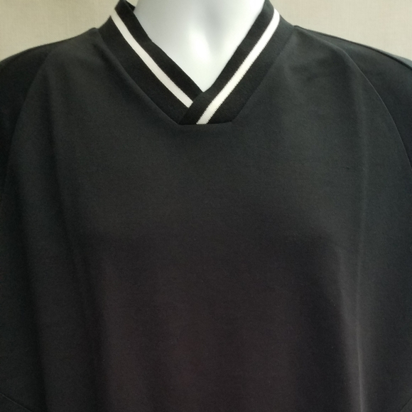 New Men's "Hugo Hugo Boss" V Neck Shirt - Picture 1 of 4